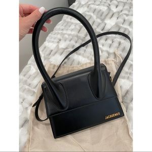 Jacquemus
Le Grand Chiquito